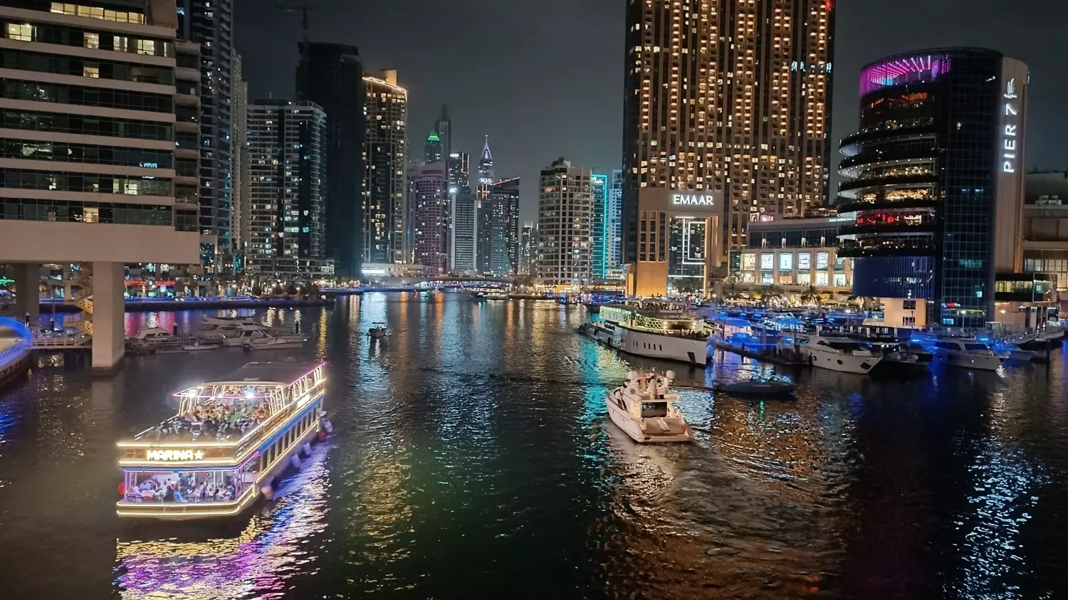Ночные виды Дубая завораживают