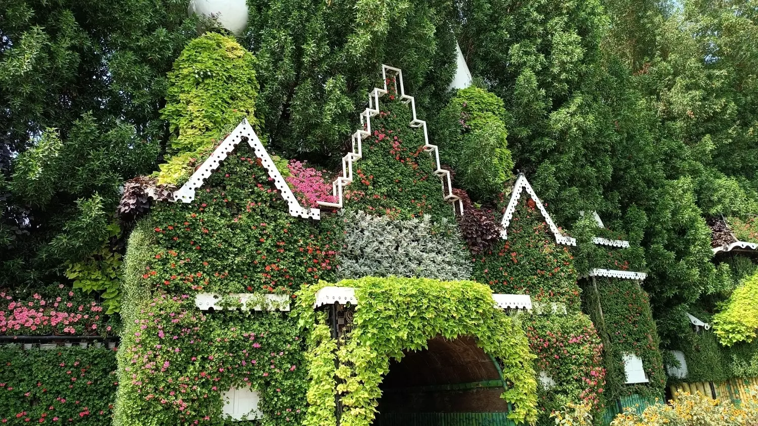 Цветочный парк Miracle Garden — рай для глаз
