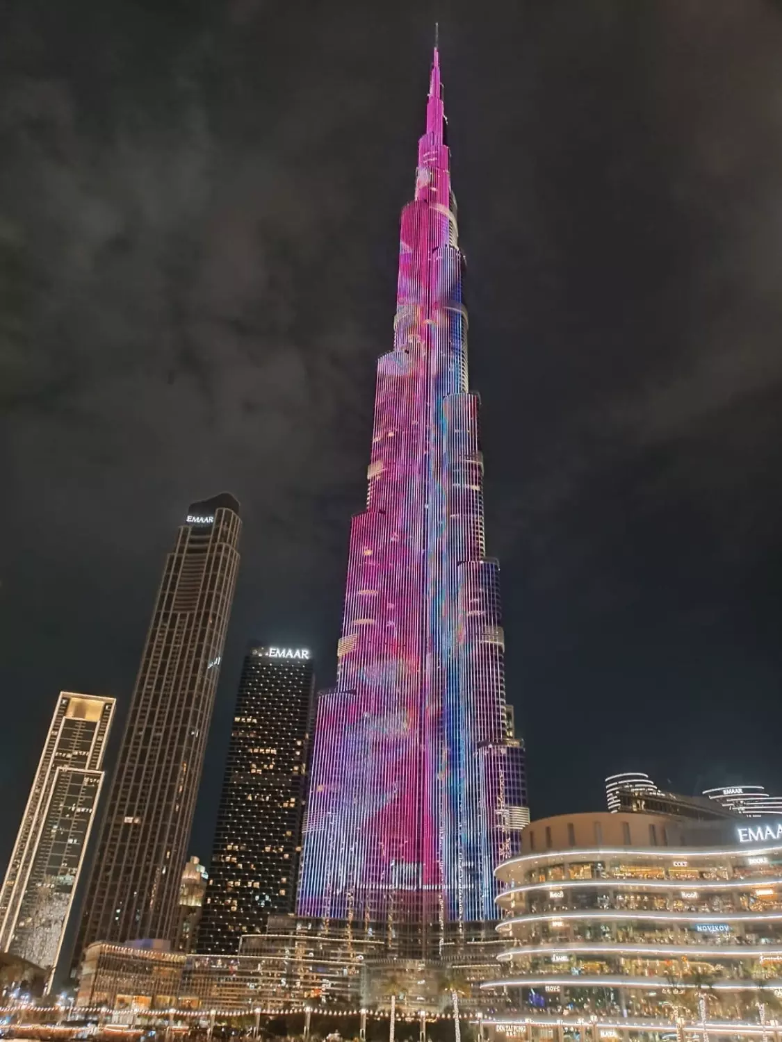 Самое высокое здание в мире небоскрёб Бурдж Халифа